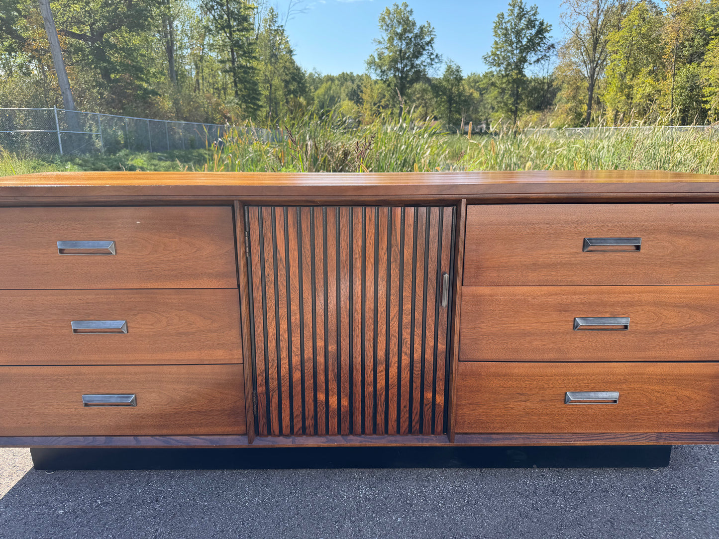 Bassett “Plymouth” Nine-Drawer Dresser – Newly Refinished Midcentury Classic