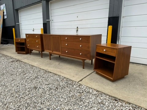 Drexel Kipp Stewart Collection – Three-Drawer Low Dresser (36” x 20” x 32”)