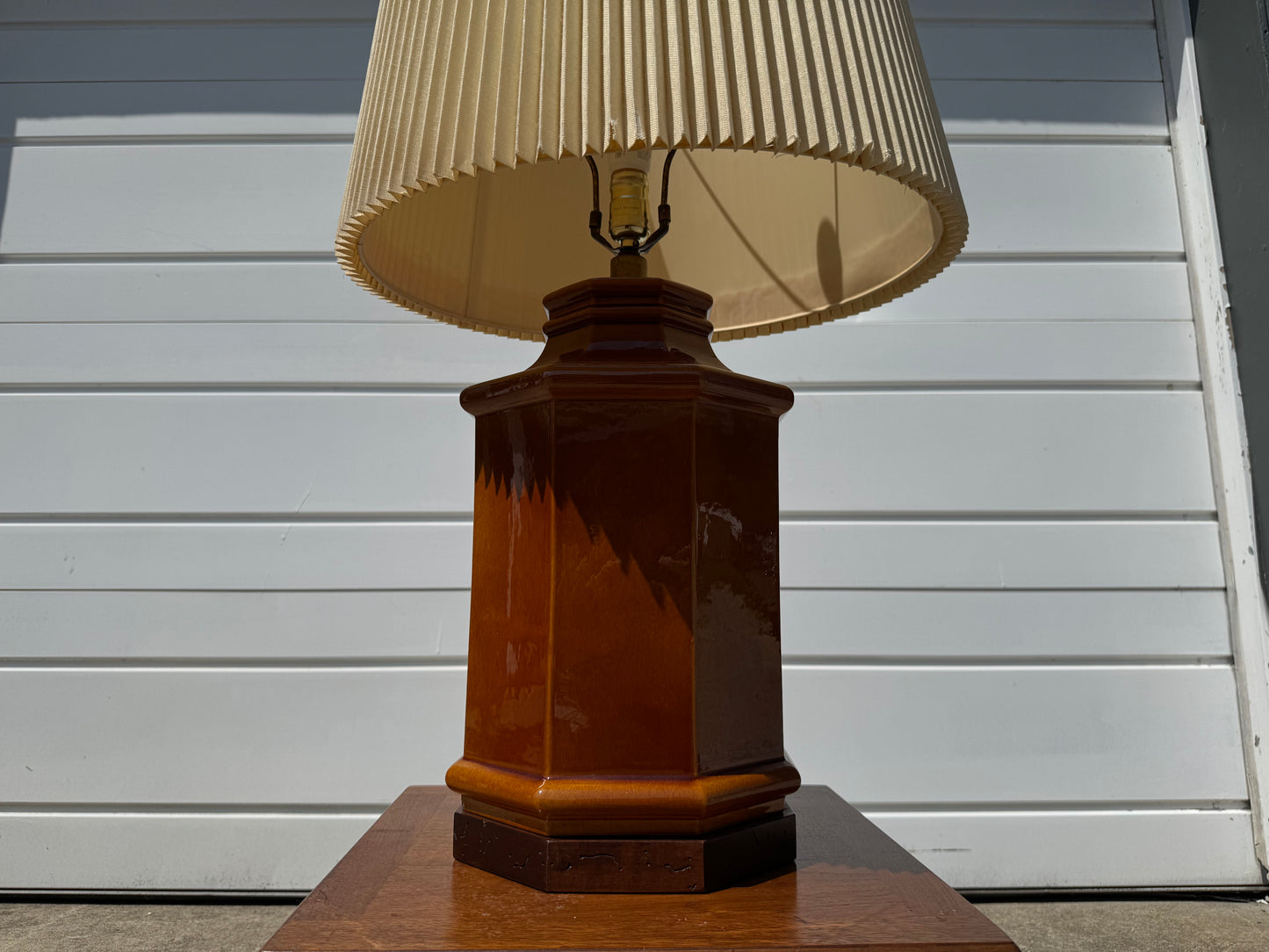 Antique Porcelain Lamp – Orange with Hexagon Base 🏺✨