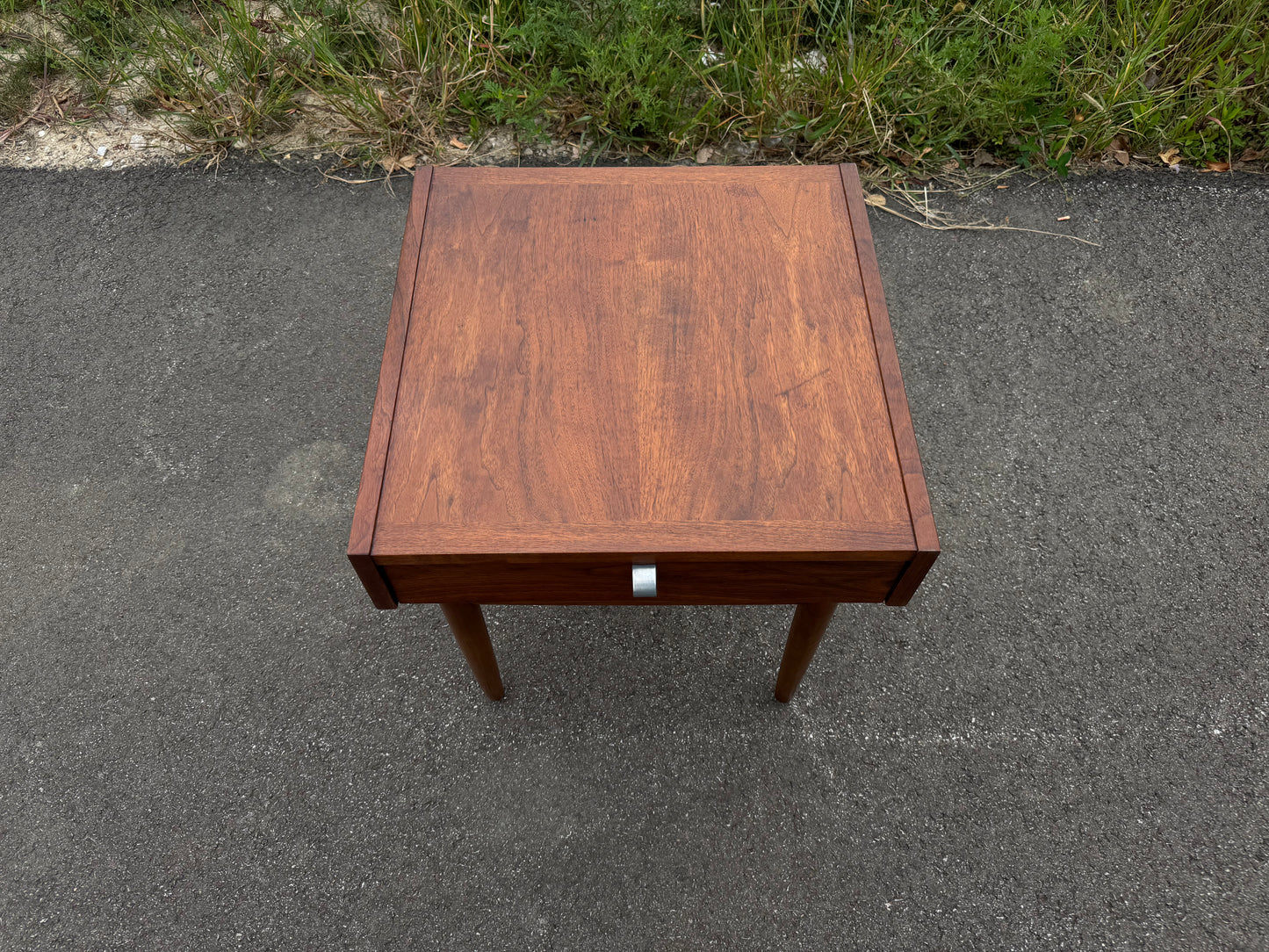 American of Martinsville End Table