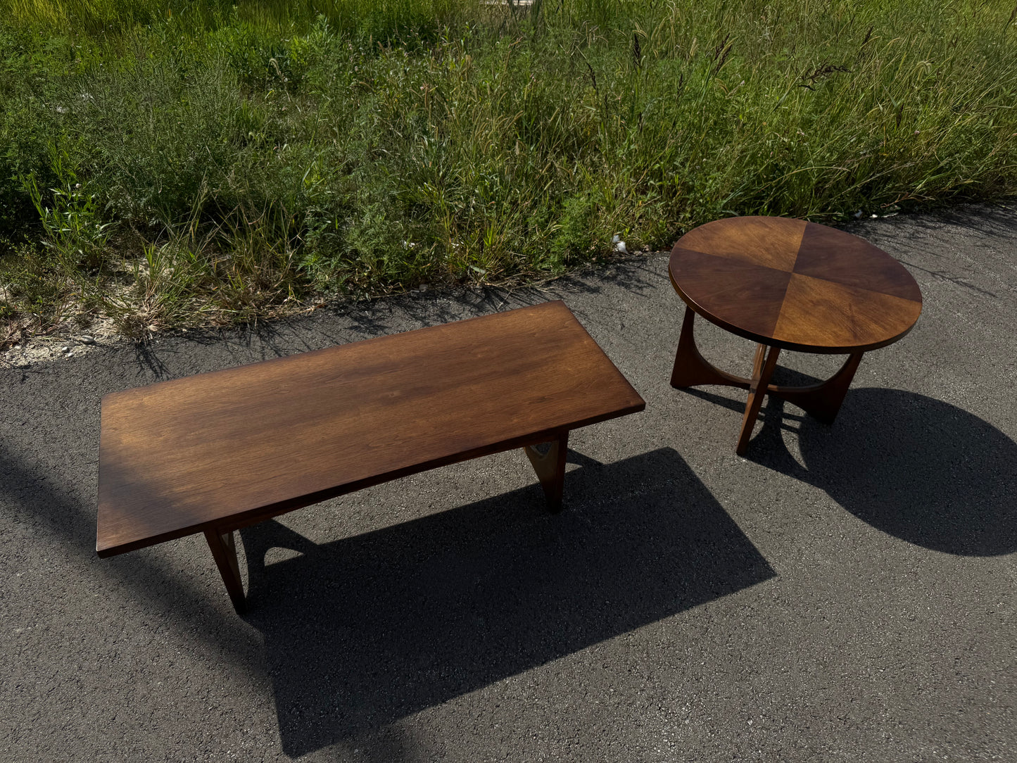 Broyhill Brasilia Coffee Table & Round End Table
