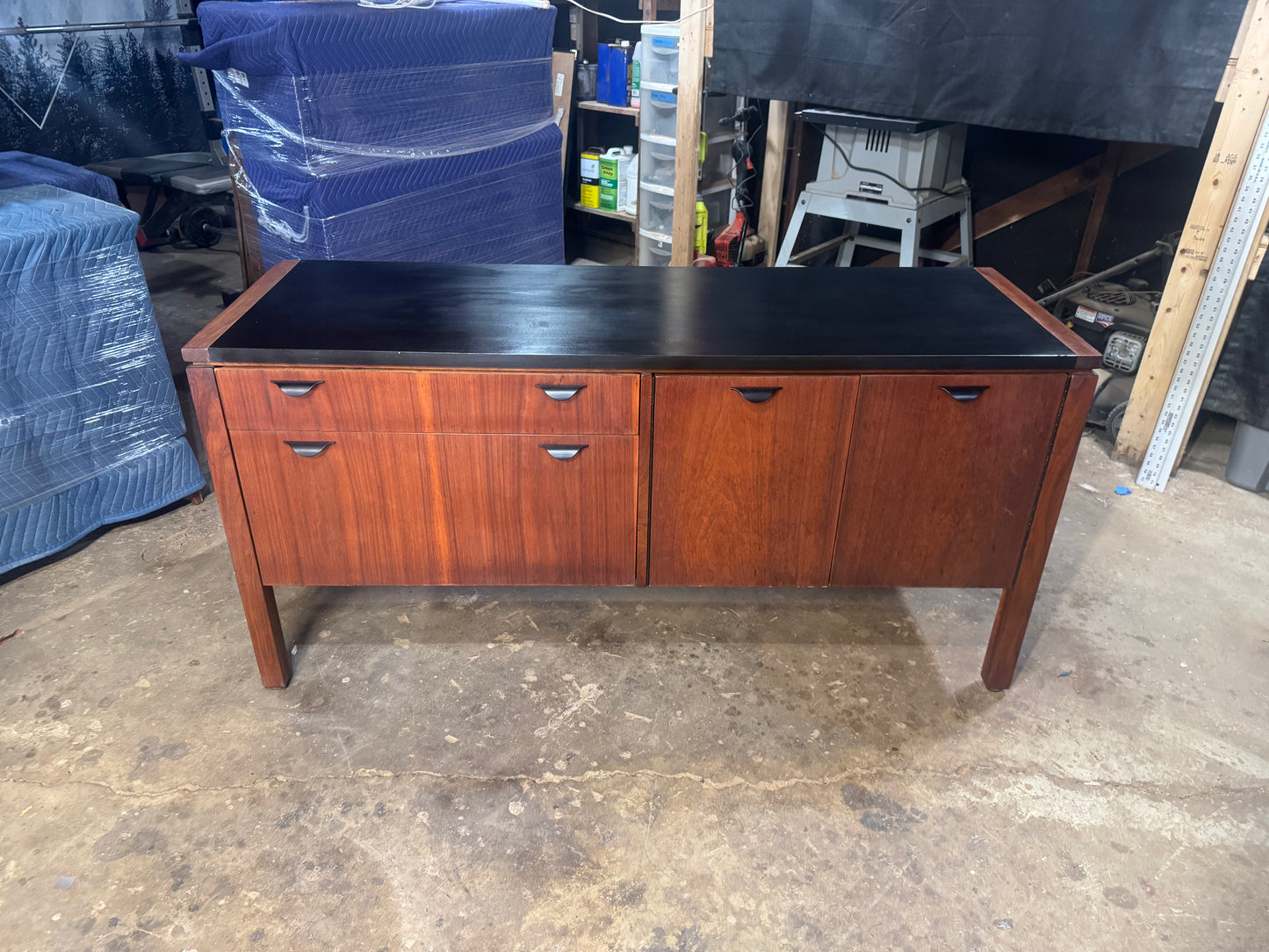 Jens Risom Midcentury Console / Credenza