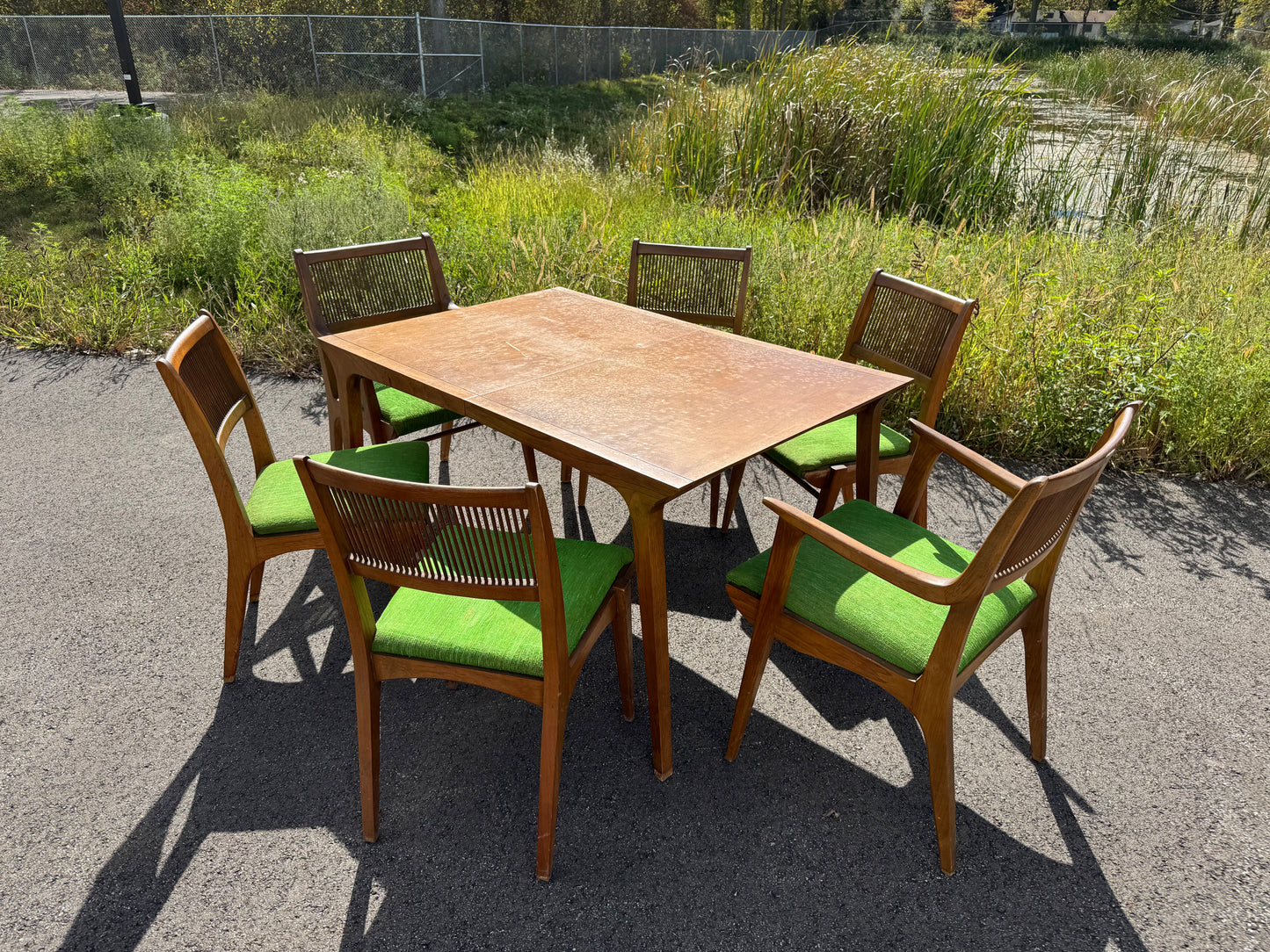 Drexel Profile Dining Table with Six Chairs & Three Leaves – Reconditioning Included
