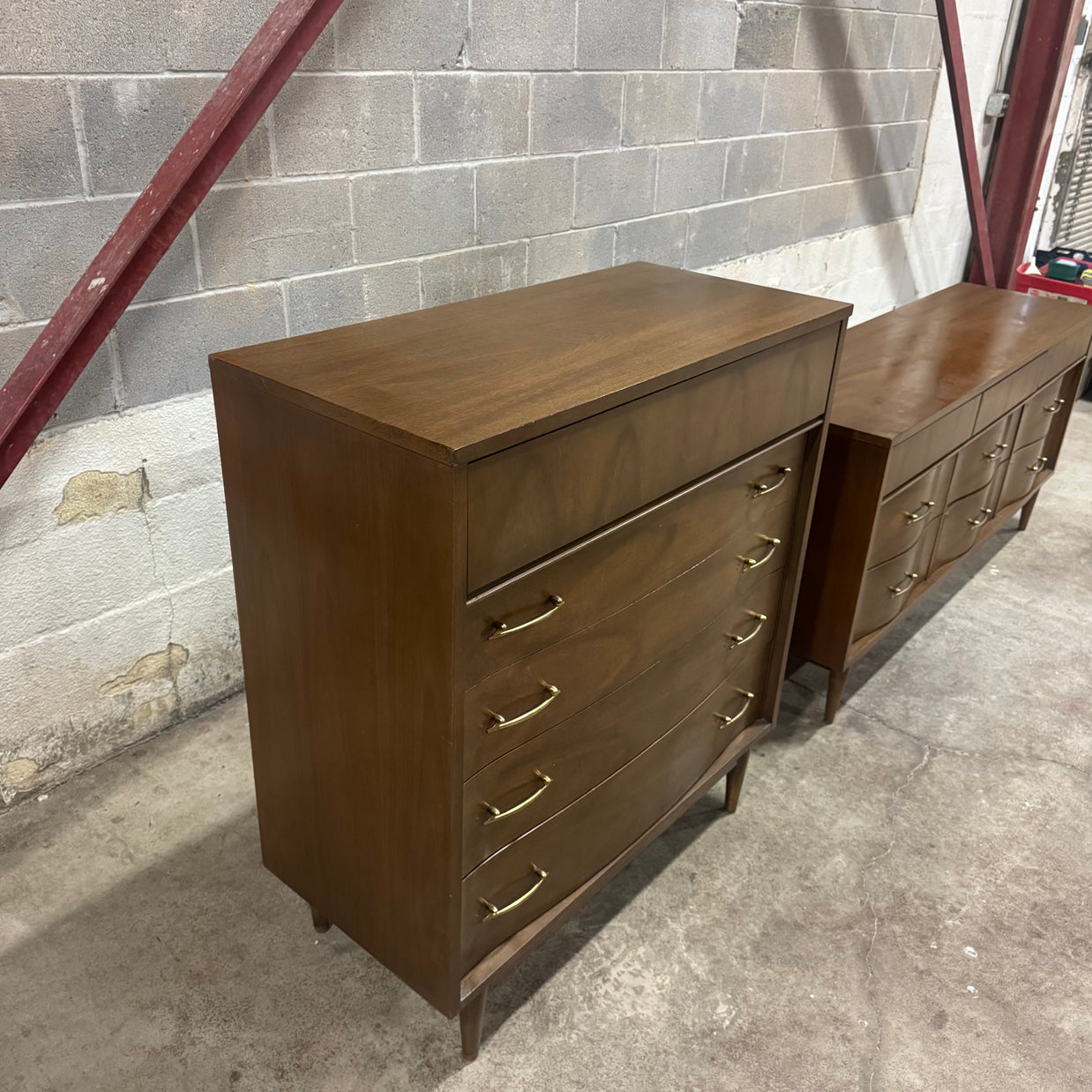 Bassett Dresser Set