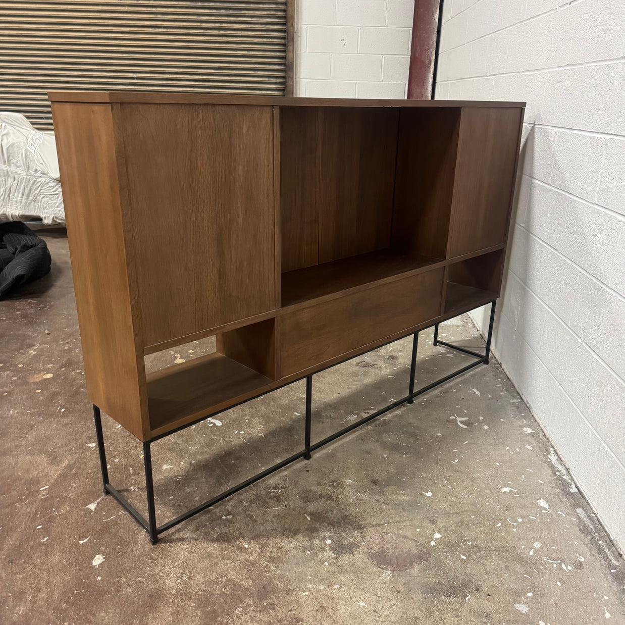 Stanley Midcentury Credenza & Hutch