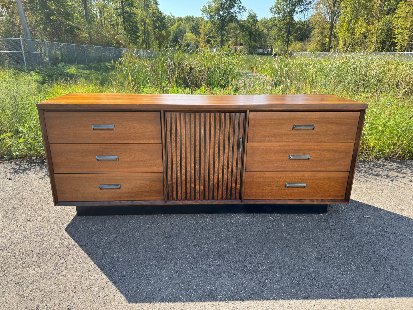 Bassett “Plymouth” Nine-Drawer Dresser – Newly Refinished Midcentury Classic