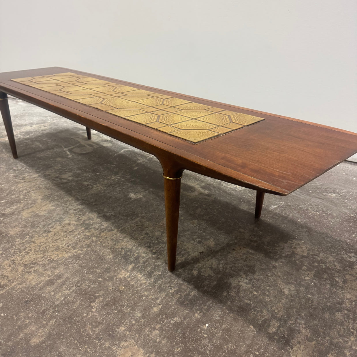 Lane Cosmopolitan Ceramic Tile Inlay Coffee Table