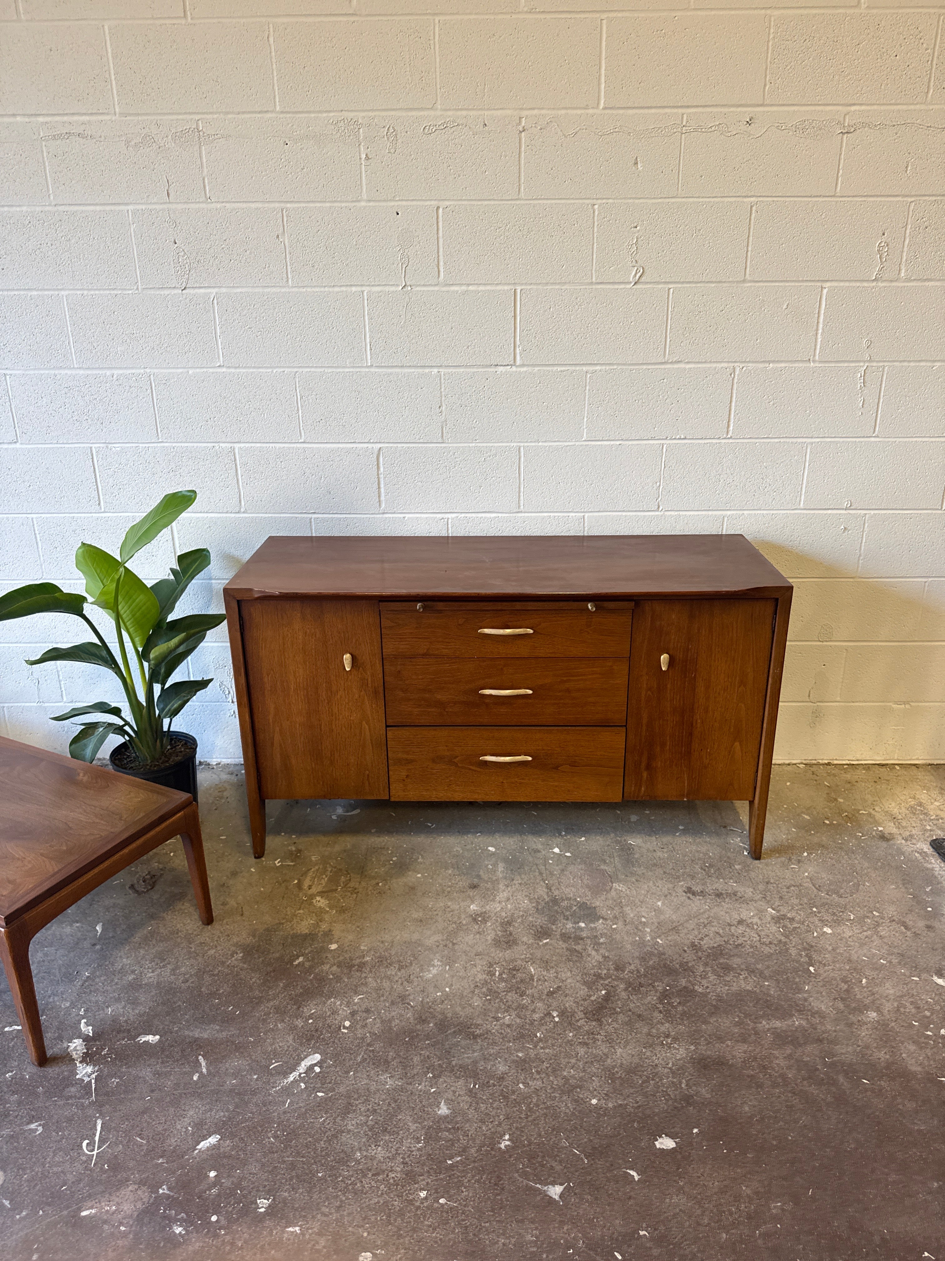 Drexel Profile Buffet / Credenza