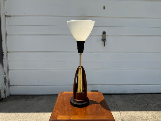 Lipstick-Shape Walnut &amp; Gold Table Lamp – Vintage Midcentury Lighting