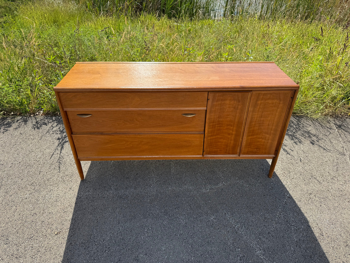 Drexel Parallel Series Dresser – Three Long Drawers with Right-Side Cabinet & Interior Drawers
