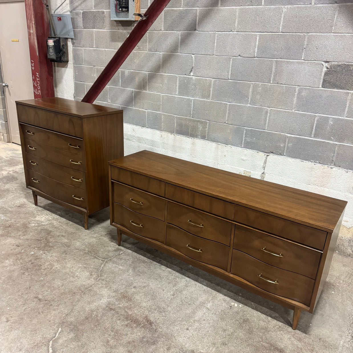 Bassett Dresser Set