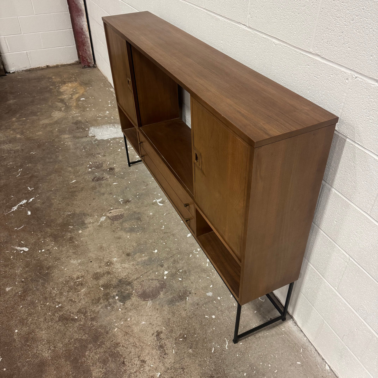 Stanley Midcentury Credenza & Hutch