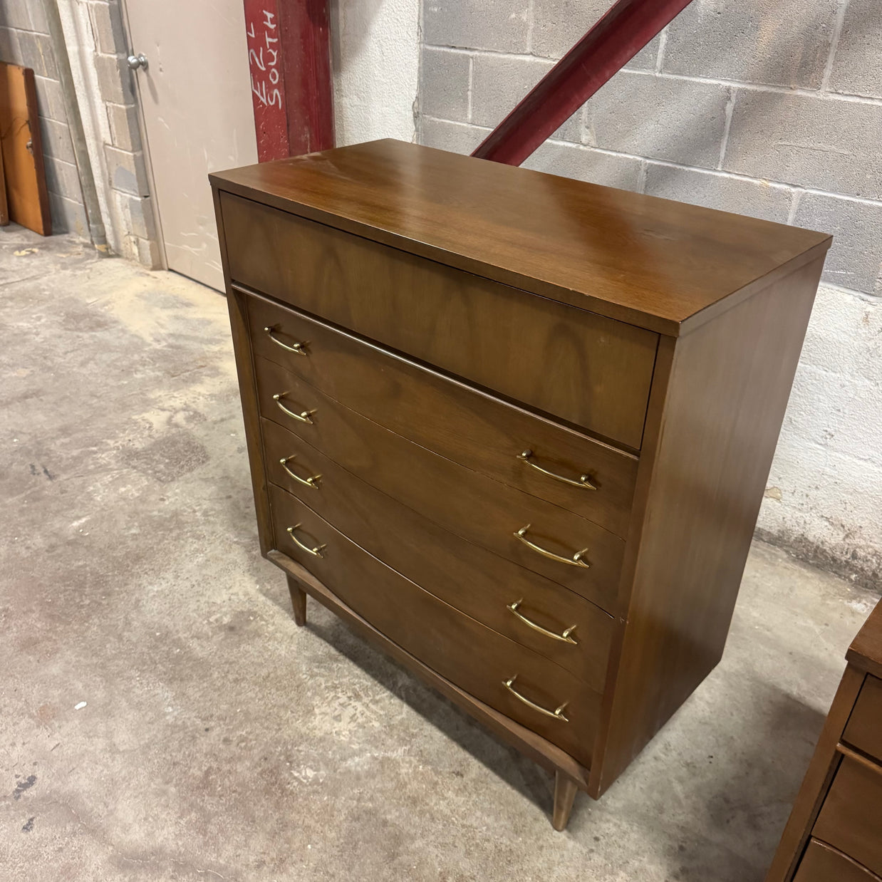 Bassett Dresser Set