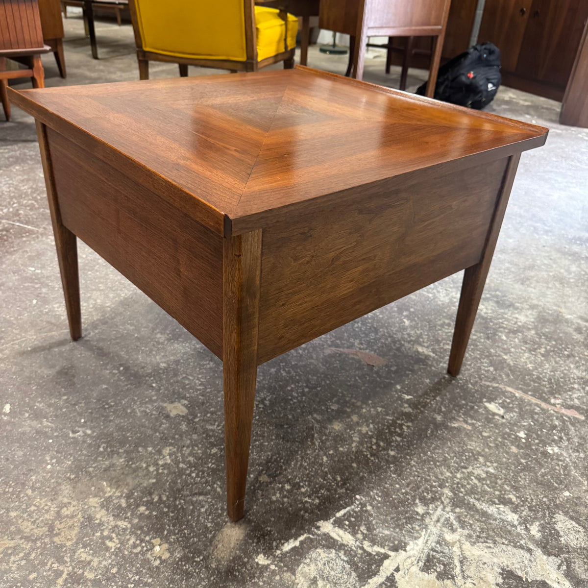 American of Martinsville – Single End Table with Drawer