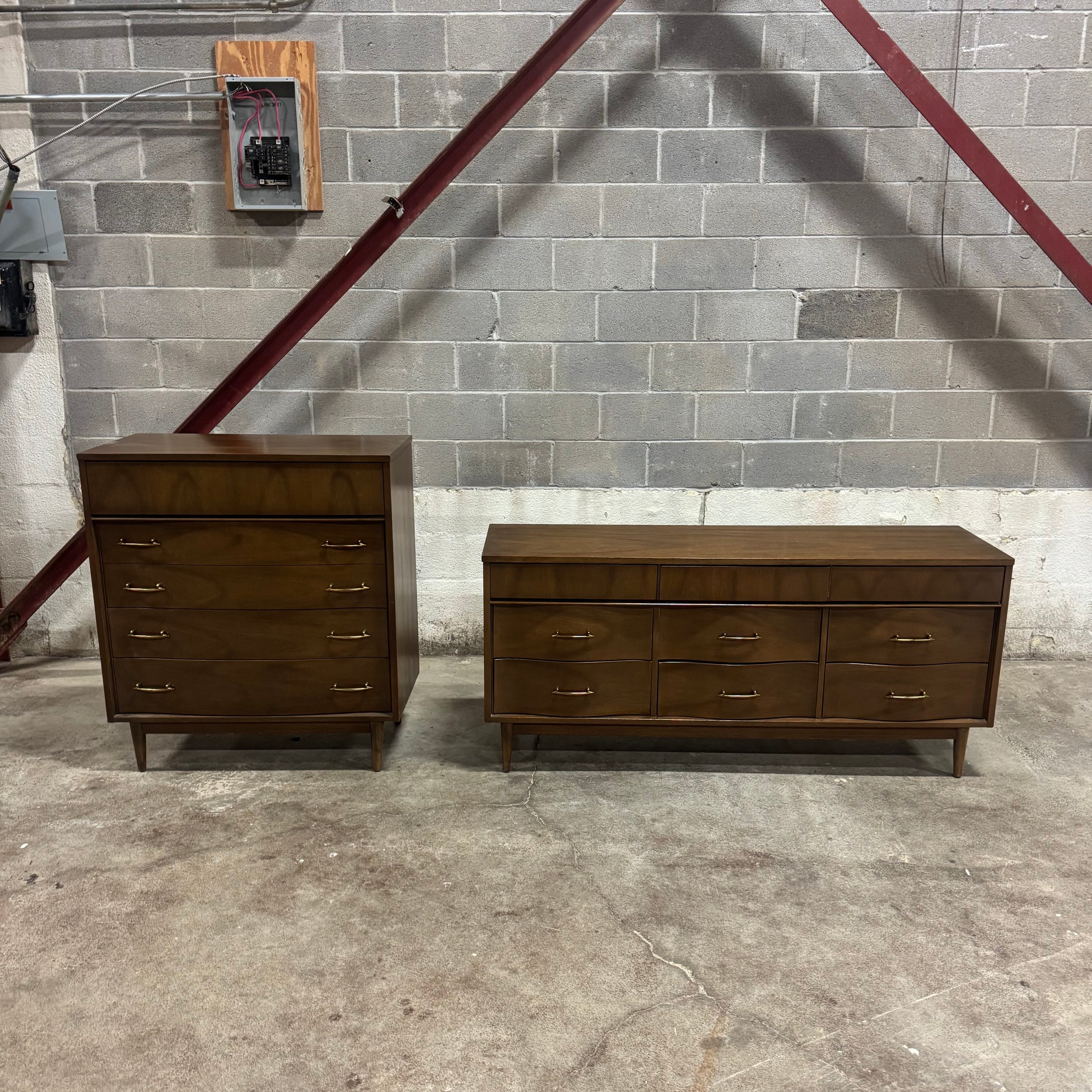 Bassett Dresser Set