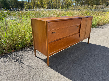 Drexel Parallel Series Dresser – Three Long Drawers with Right-Side Cabinet & Interior Drawers