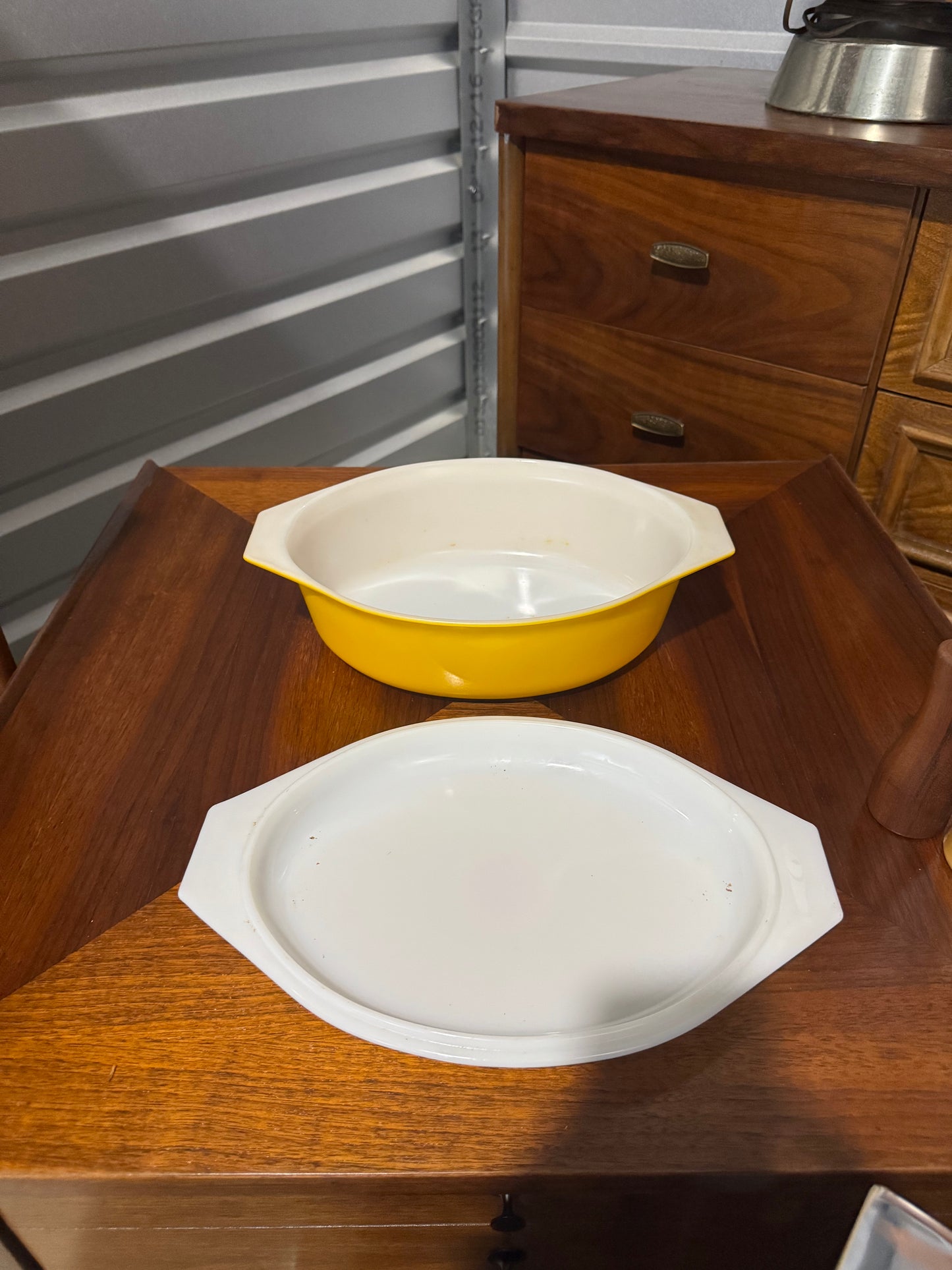 Pyrex Daisy Sunflower Oval Casserole