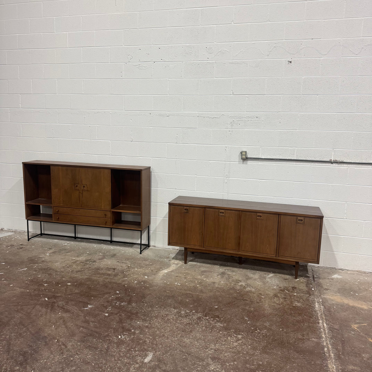 Stanley Midcentury Credenza & Hutch