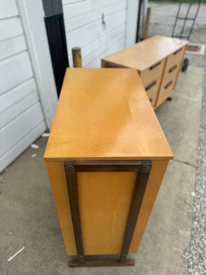 Midcentury Birch Five-Drawer Chest of Drawers - Dark Walnut Accented Legs, Resembling Milo Baughman Design