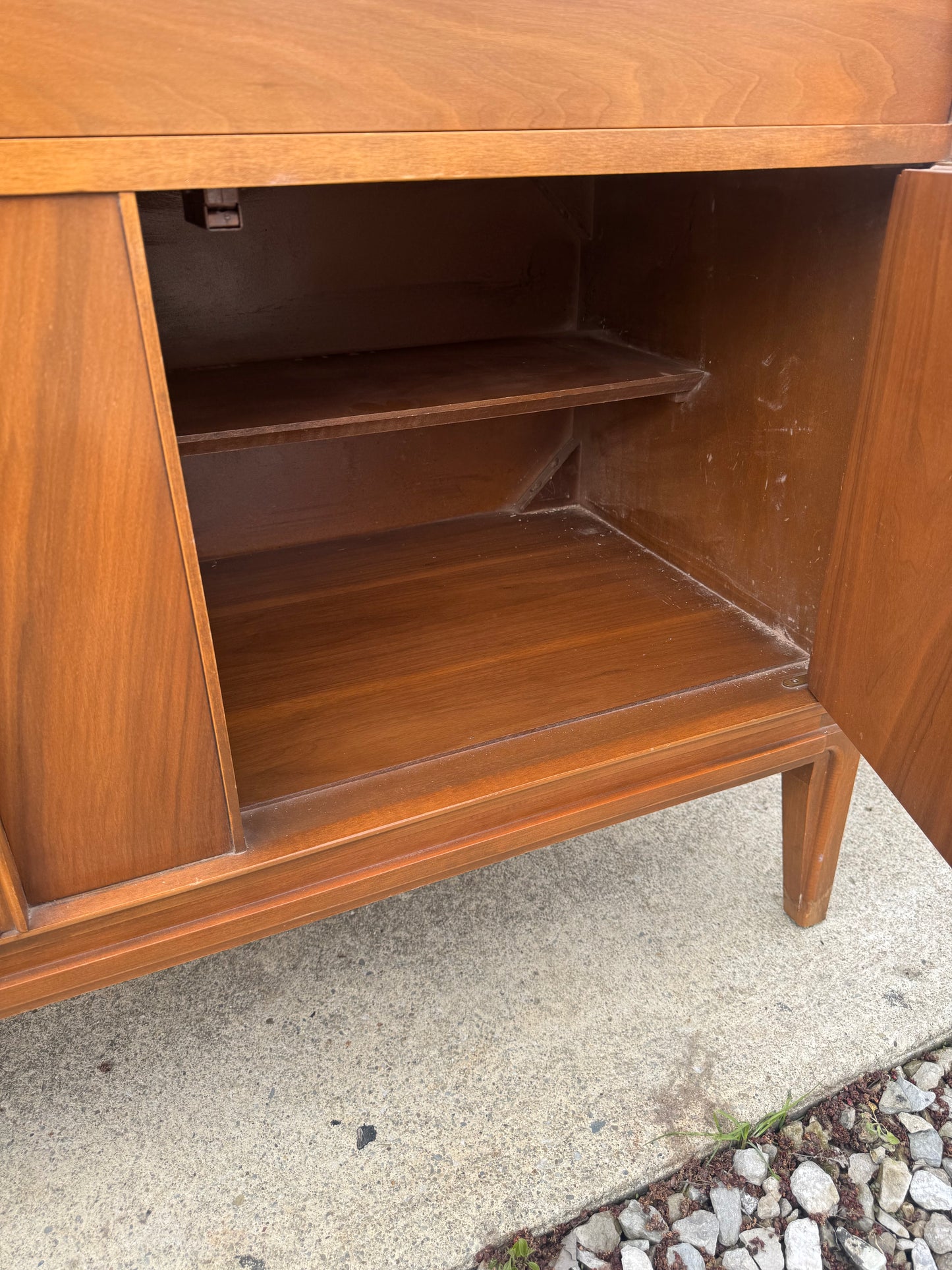 Basic-Witz Midcentury Two-Piece Hutch