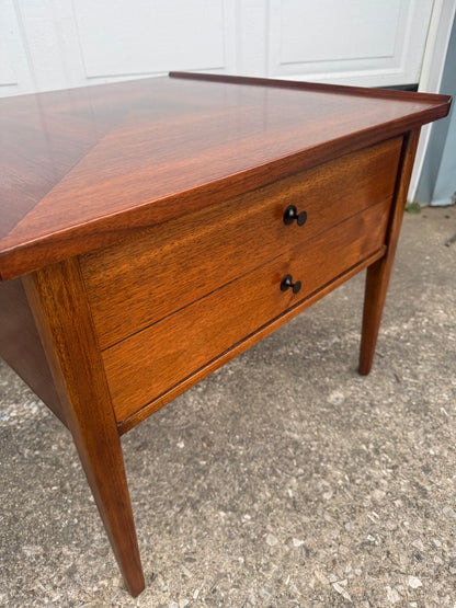 American of Martinsville – Single End Table with Drawer (Newly Refinished)