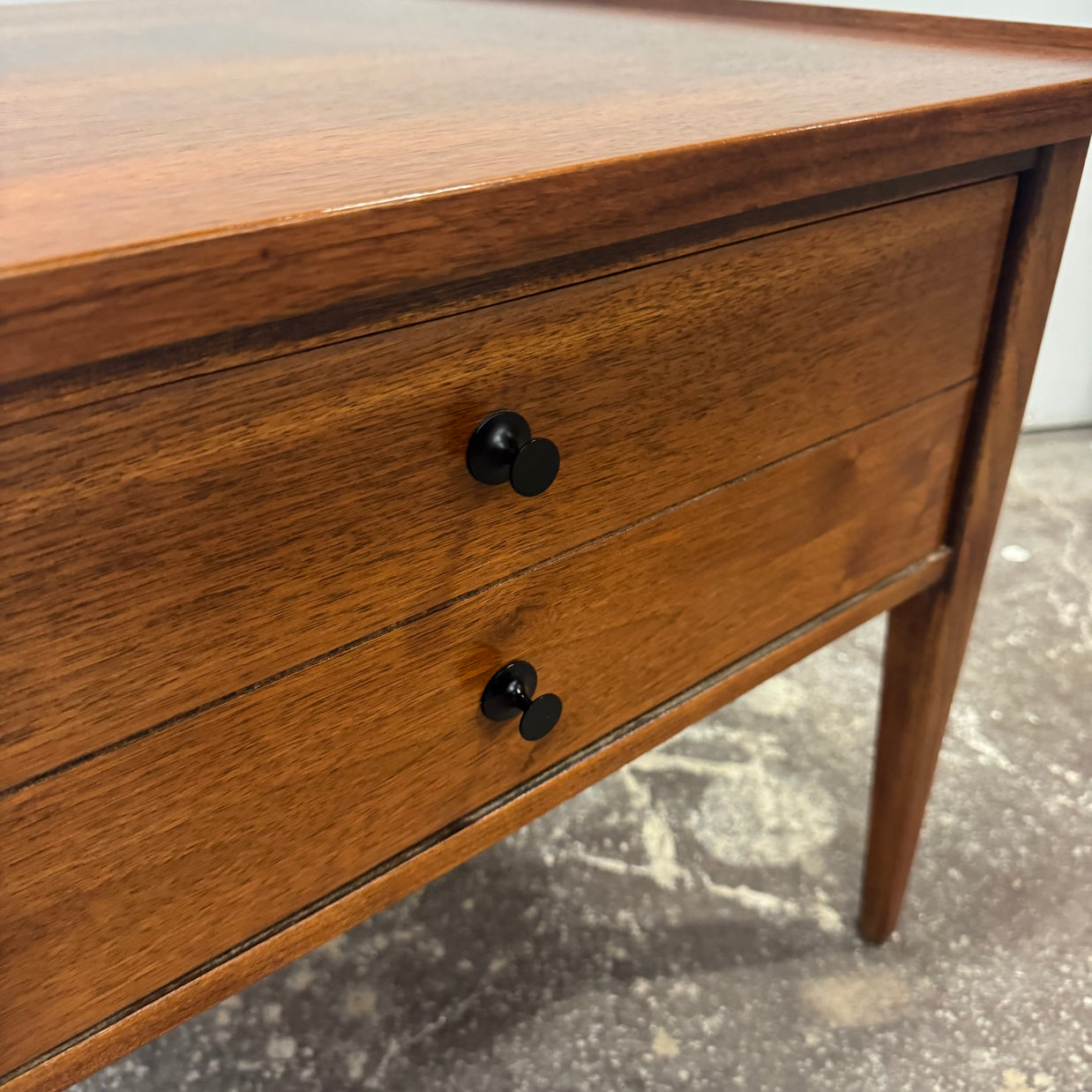 American of Martinsville – Single End Table with Drawer