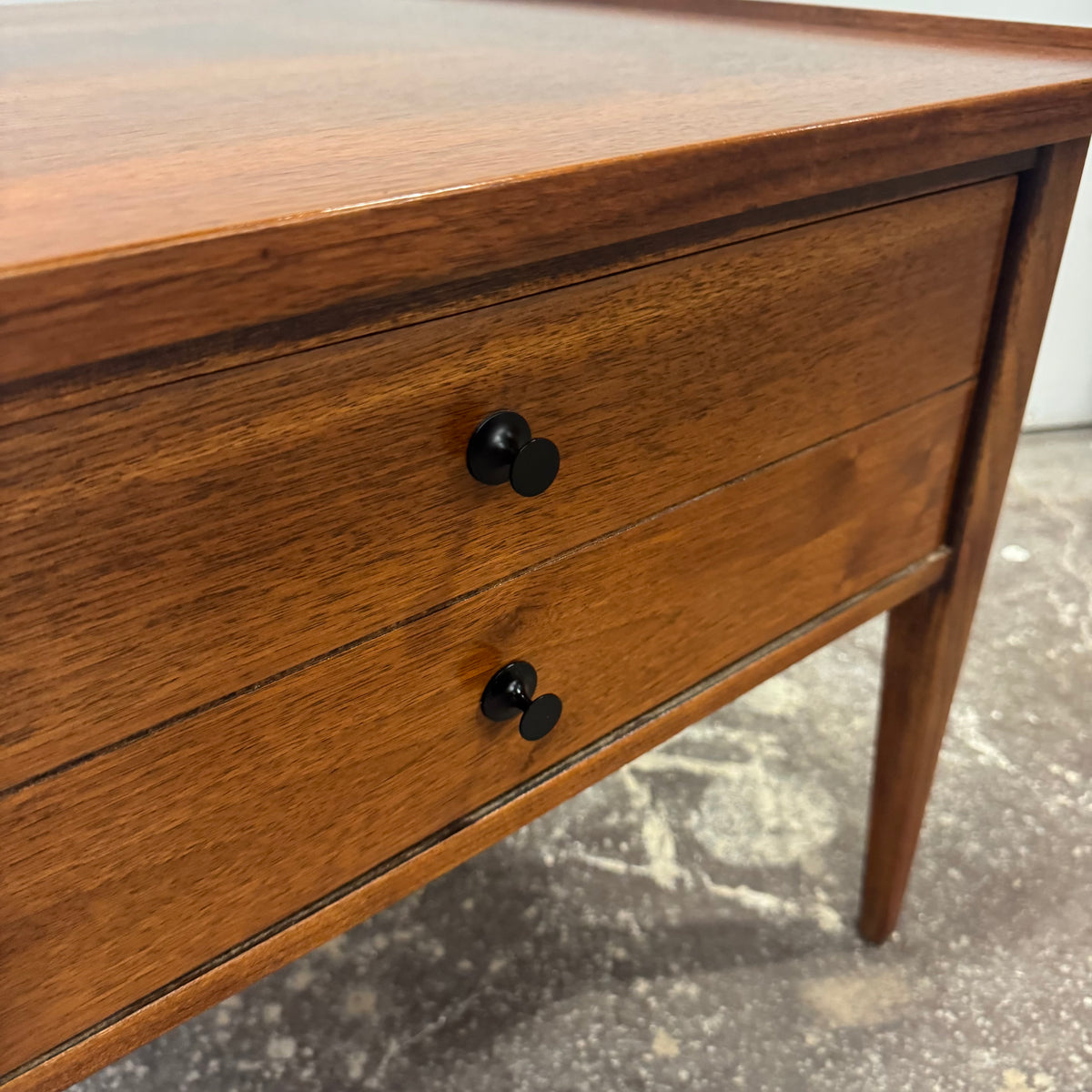 American of Martinsville – Single End Table with Drawer