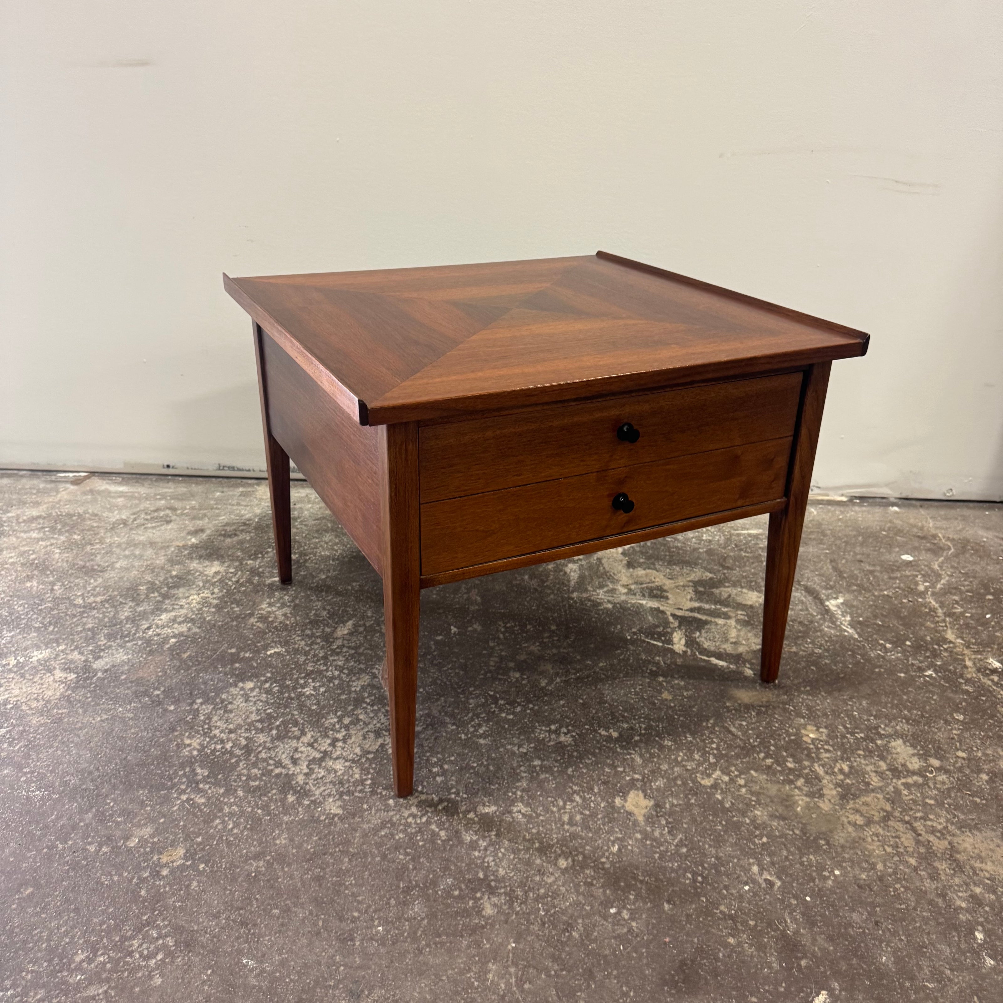 American of Martinsville – Single End Table with Drawer