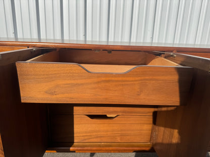 Drexel Kipp Stewart Long Dresser – 12 Drawer