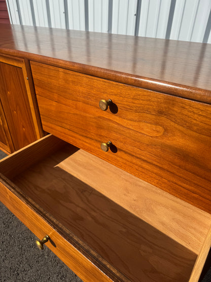 Drexel Kipp Stewart Long Dresser – 12 Drawer