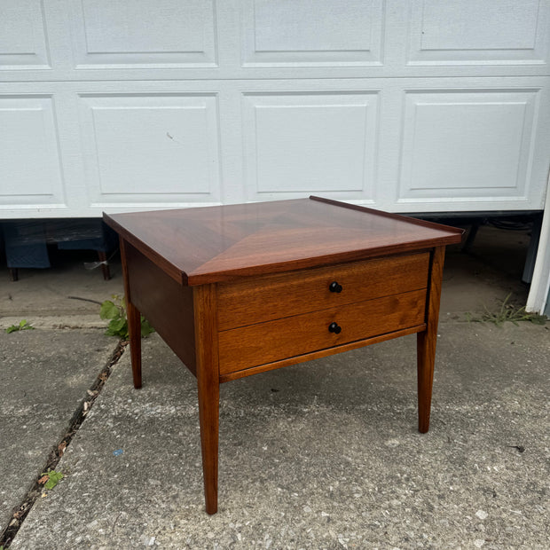 American of Martinsville – Single End Table with Drawer (Newly Refinished)