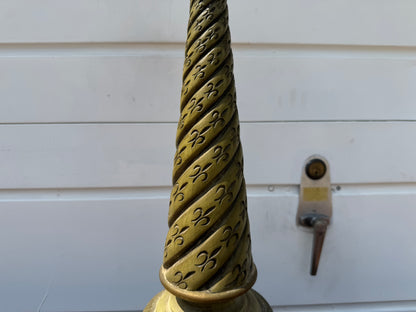 Saint Symbol – Green Table Lamp ✨