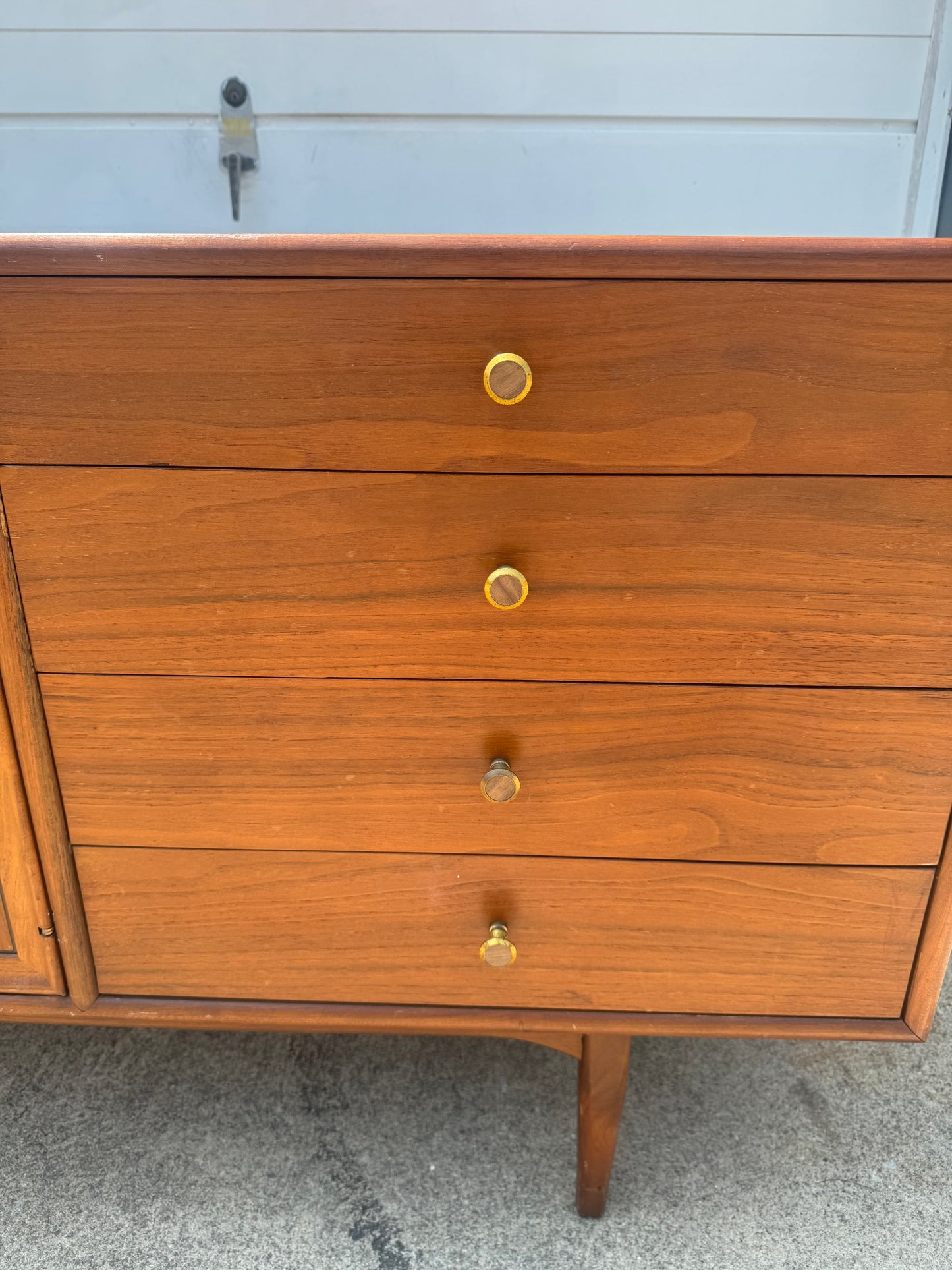Drexel Kipp Stewart Long Dresser – 12 Drawer