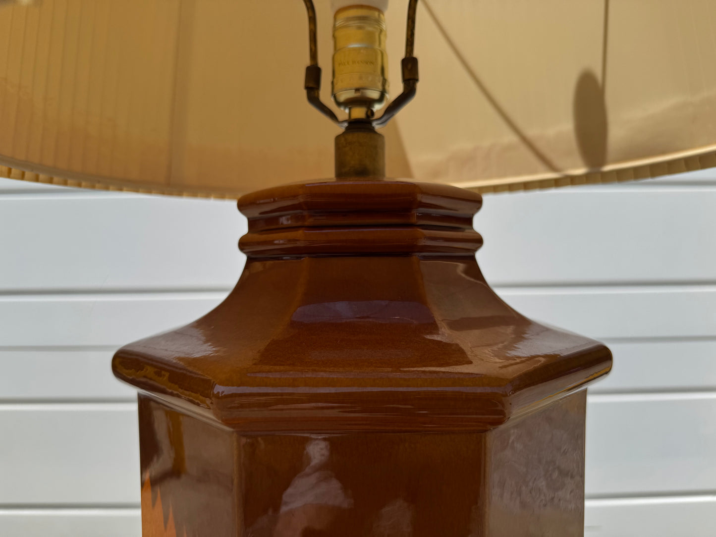 Antique Porcelain Lamp – Orange with Hexagon Base 🏺✨
