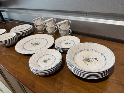 Nikko Tableware Blue Floral China Set – Made in Japan