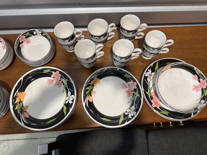 Black China Set – Sangostone Korea (Black/Gold Floral)