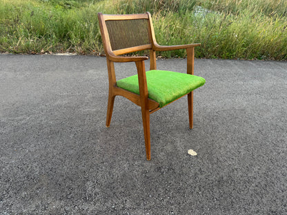 Drexel Profile Dining Table with Six Chairs & Three Leaves