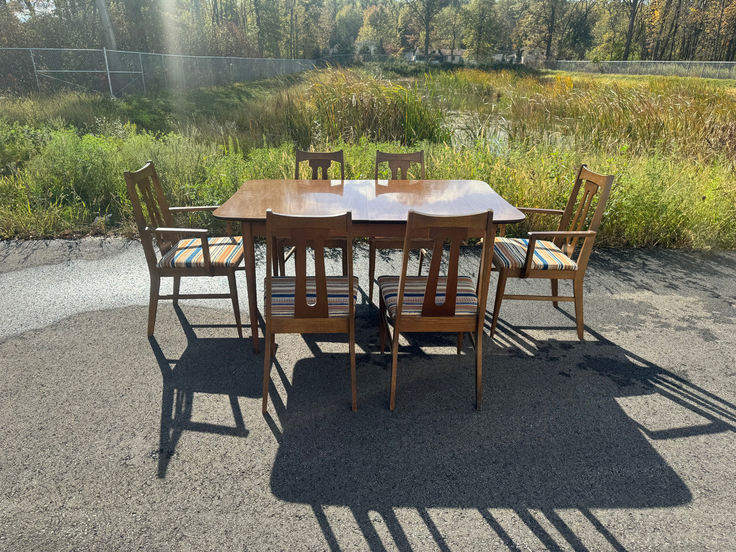 Bassett Formica Top Dining Table with Six Chairs – Midcentury Design