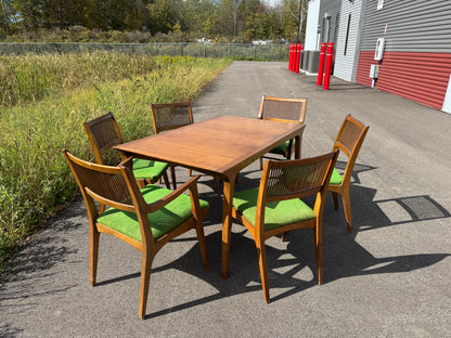 Drexel Profile Dining Table with Six Chairs & Three Leaves
