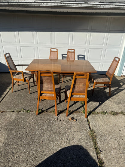American of Martinsville Dining Table with Six Chairs & Two Oversized Leaves – Restoration Included ✨