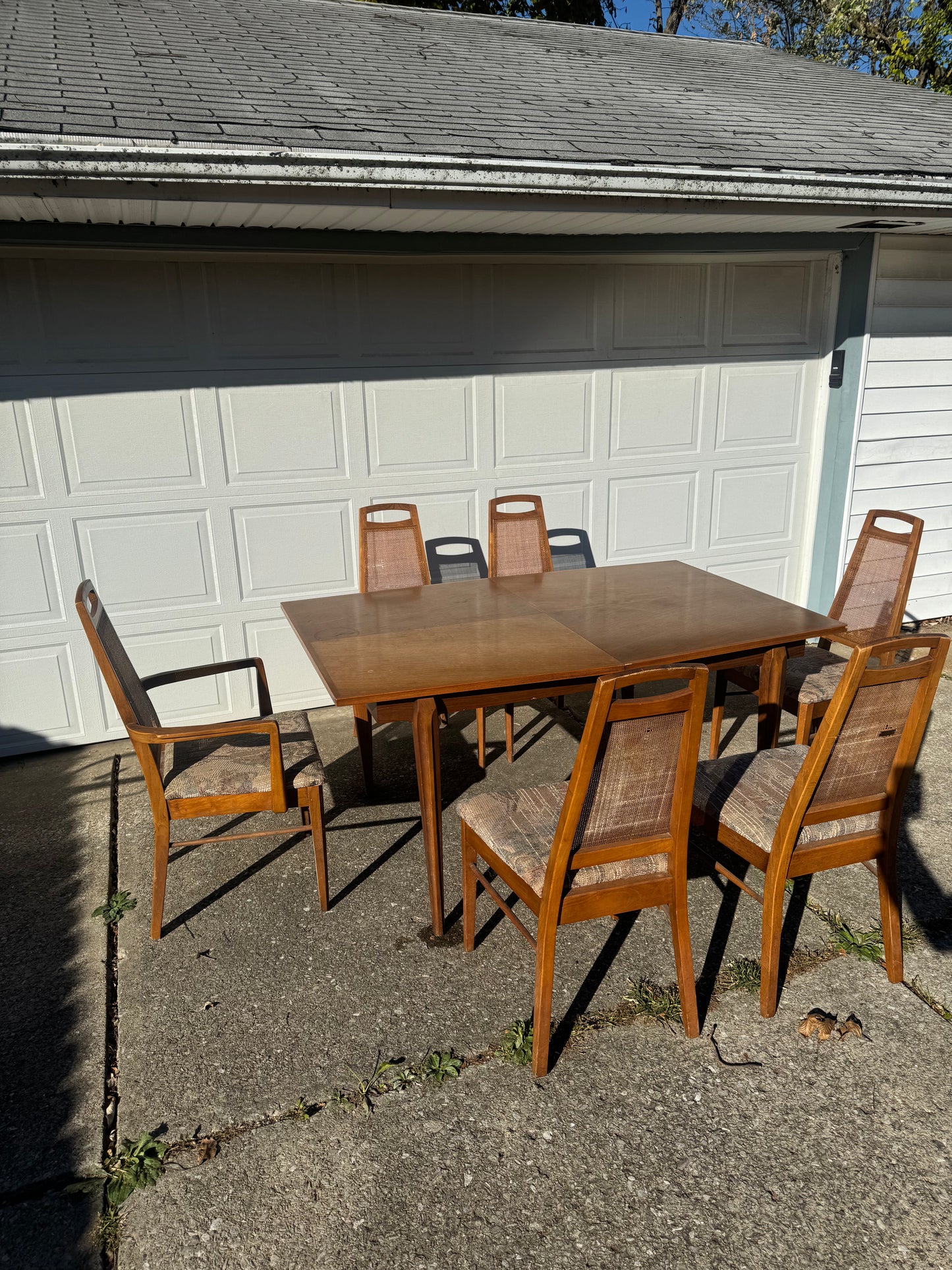 American of Martinsville Dining Table with Six Chairs & Two Oversized Leaves – Restoration Included ✨