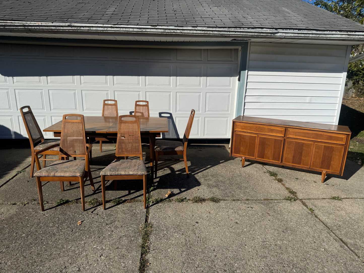 American of Martinsville Dining Table with Six Chairs & Two Oversized Leaves – Restoration Included ✨