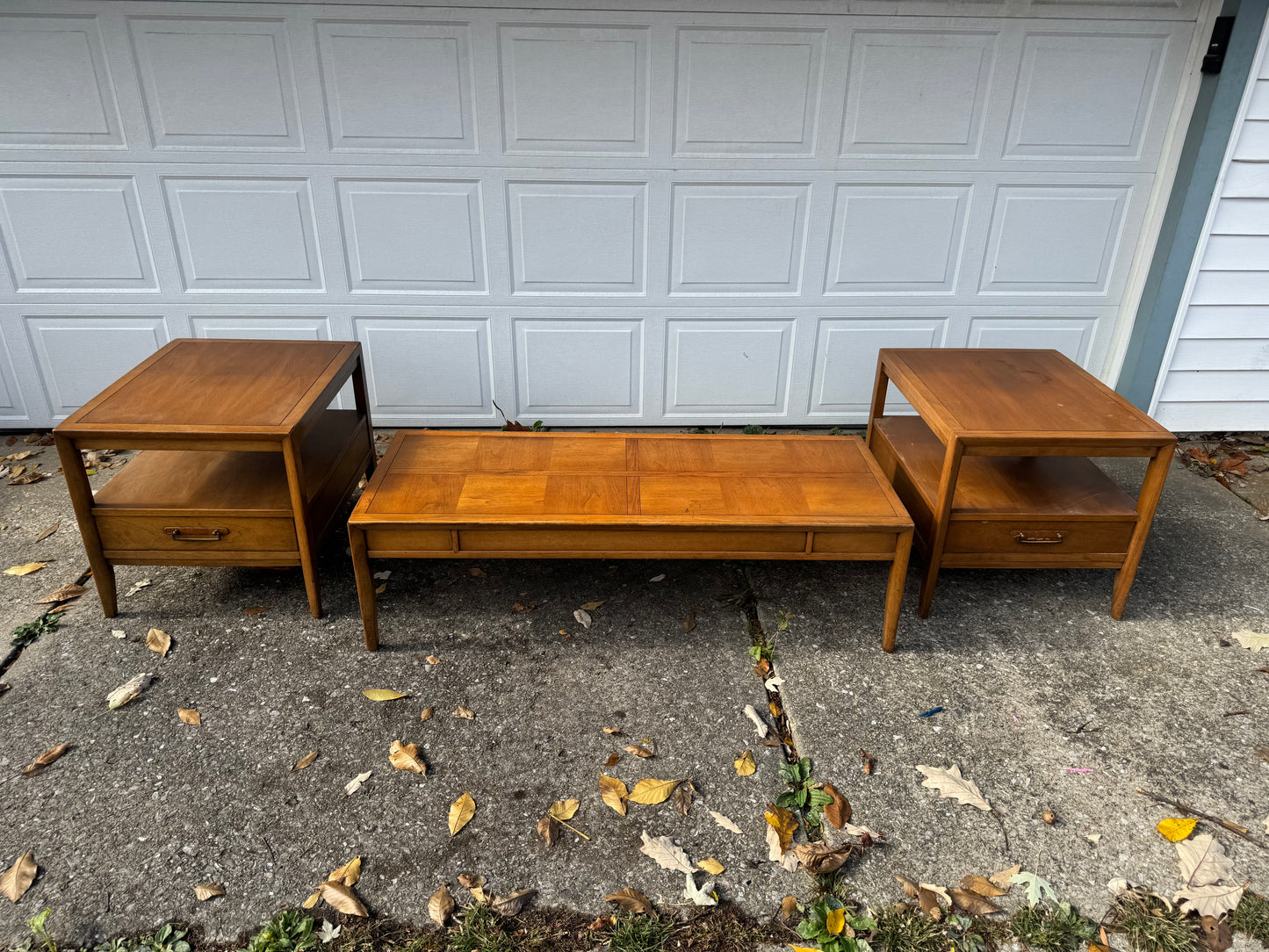 Drexel Meridian Series Living Room Table Set