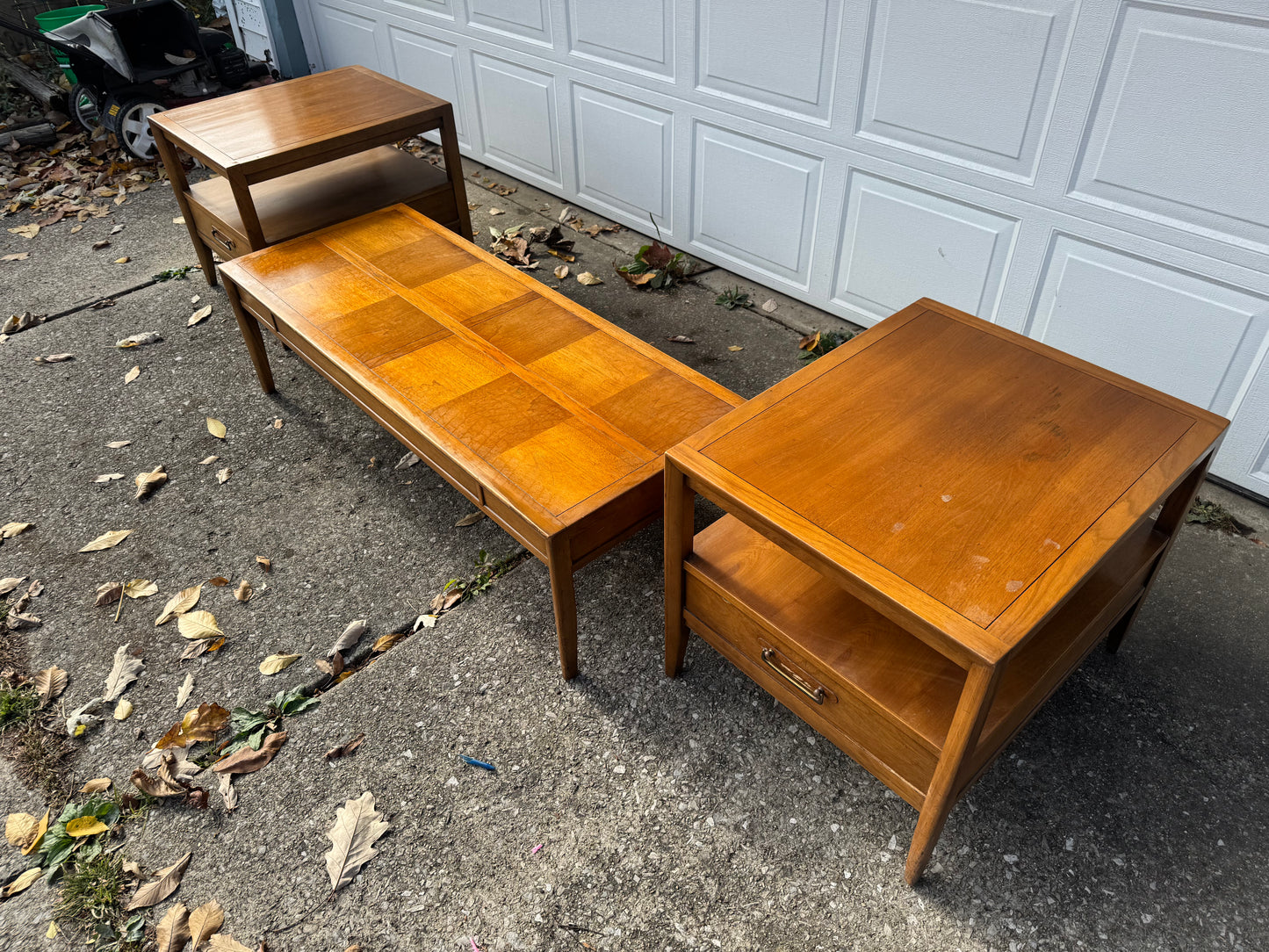 Drexel Meridian Series Living Room Table Set