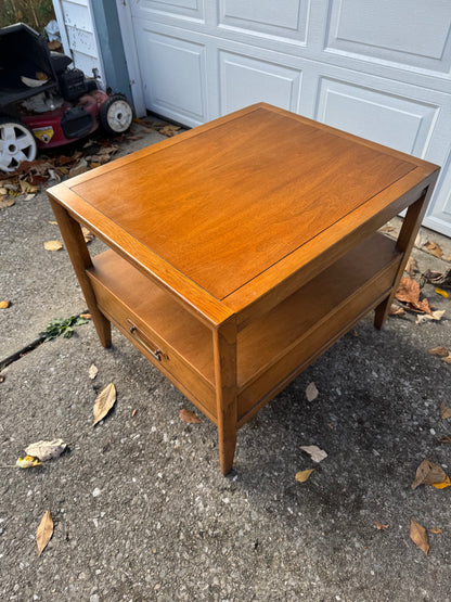 Drexel Meridian Series Living Room Table Set