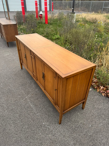 Drexel Meridian Series Credenza – Spacious Midcentury Storage