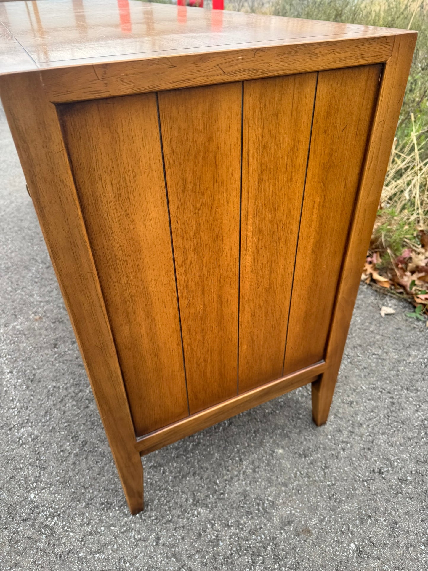 Drexel Meridian Series Credenza – Spacious Midcentury Storage