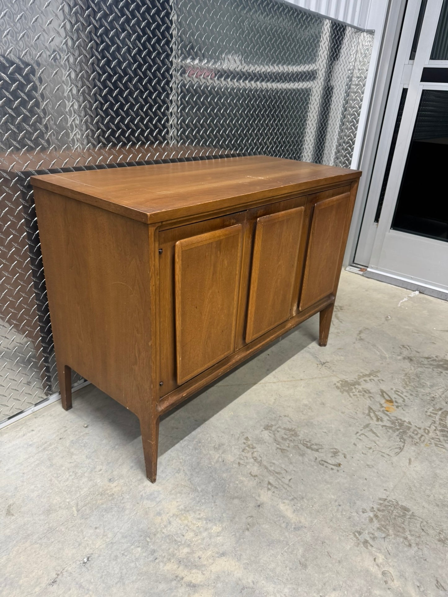 Broyhill “Forward 70” Two-Piece Hutch