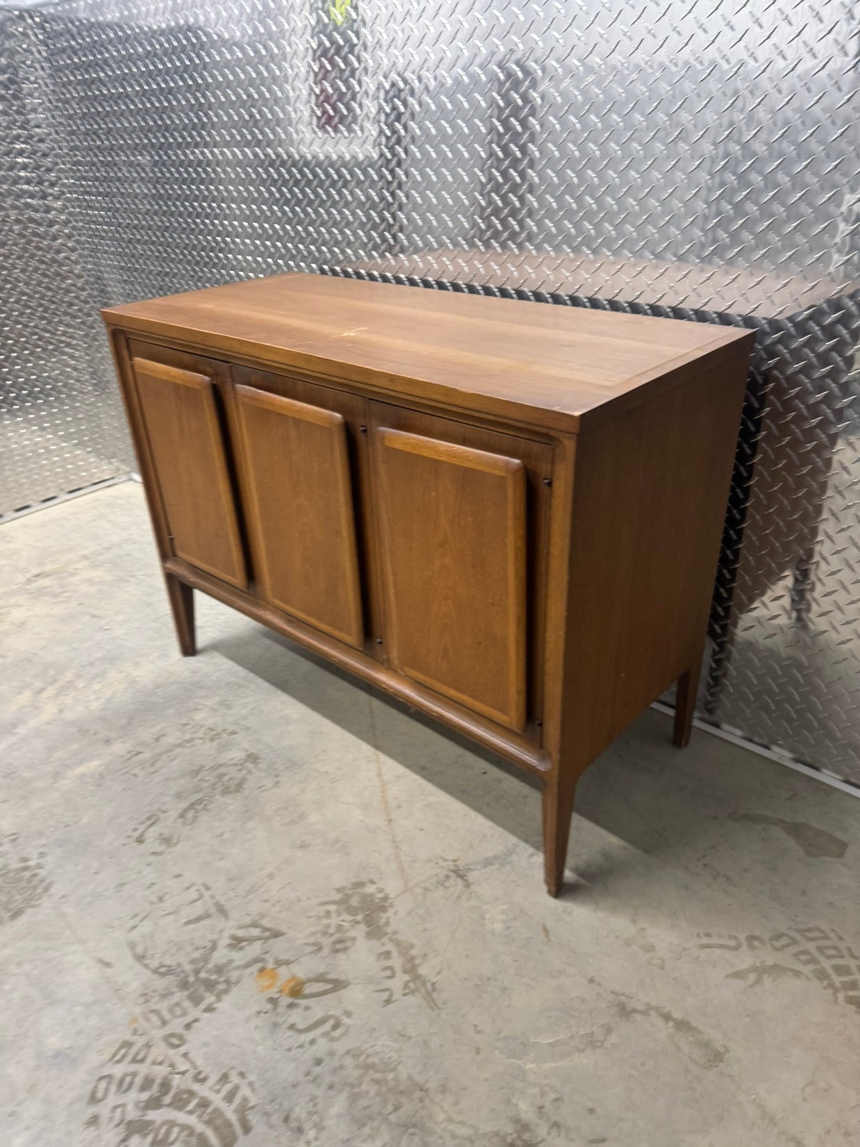 Broyhill “Forward 70” Two-Piece Hutch