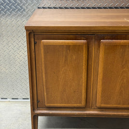 Broyhill “Forward 70” Two-Piece Hutch